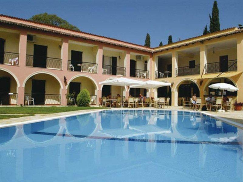 Annaliza Aparthotel 3*